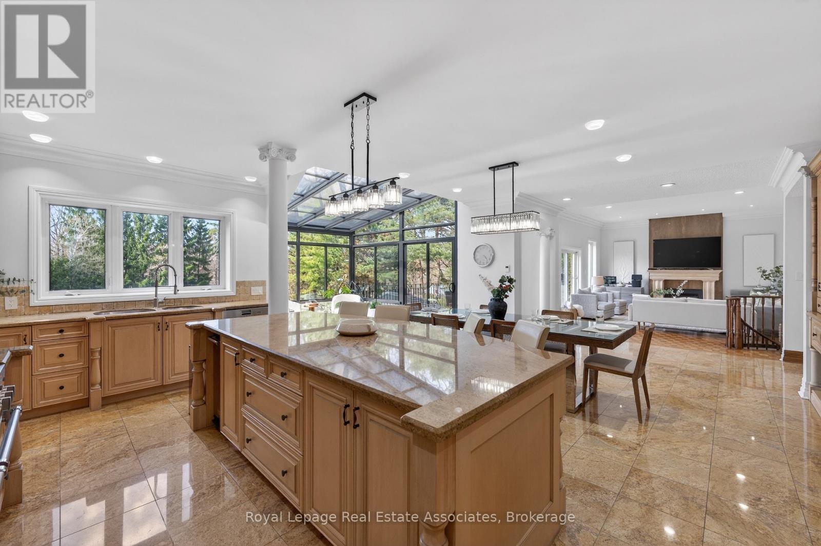 12 Westmount Park Road, Toronto, Ontario  M9P 1R5 - Photo 12 - W13078768