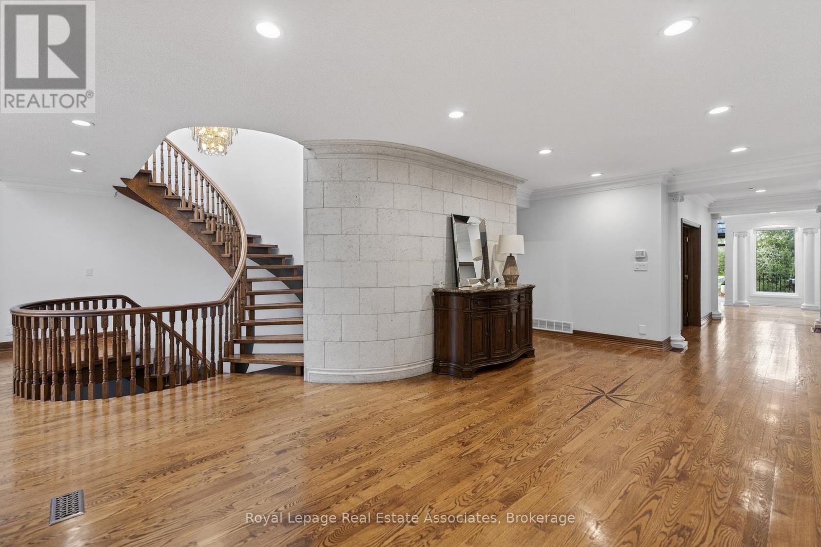 12 Westmount Park Road, Toronto, Ontario  M9P 1R5 - Photo 20 - W13078768