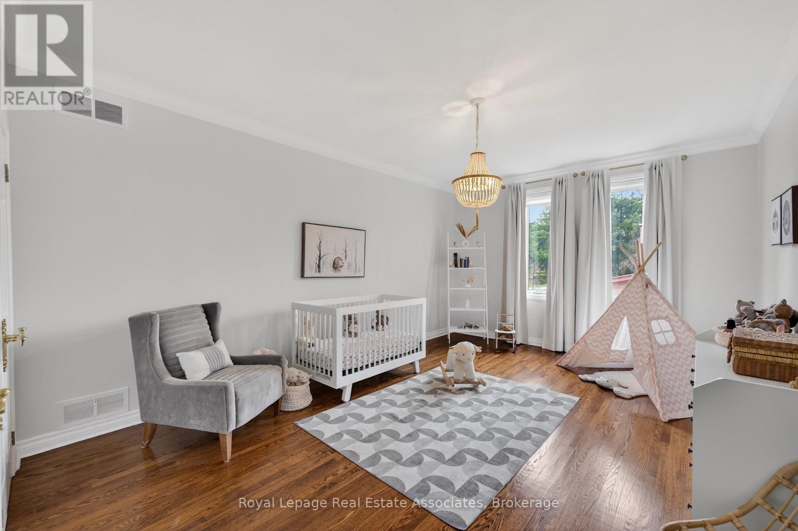 12 Westmount Park Road, Toronto, Ontario  M9P 1R5 - Photo 31 - W13078768