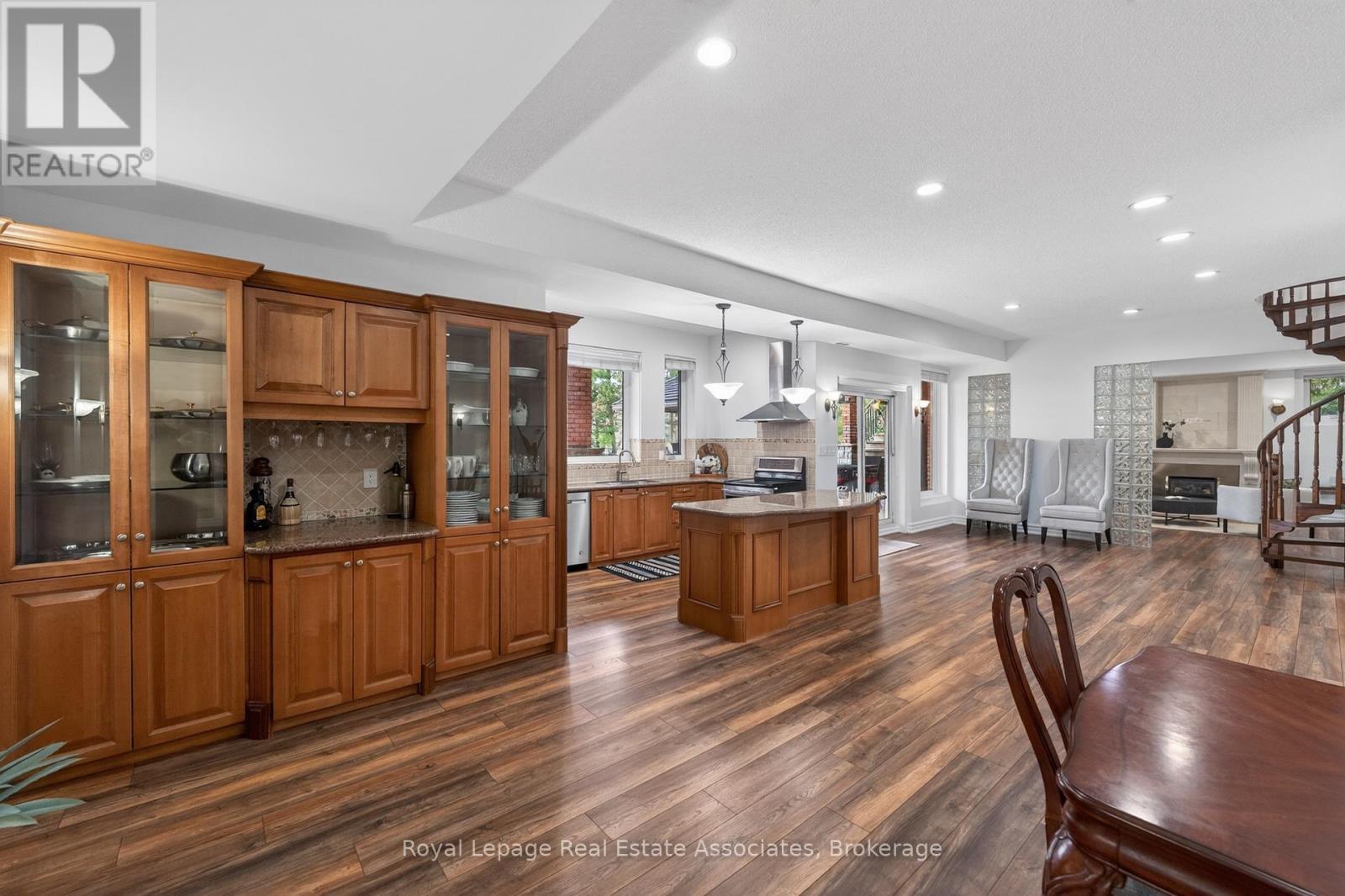 12 Westmount Park Road, Toronto, Ontario  M9P 1R5 - Photo 39 - W13078768