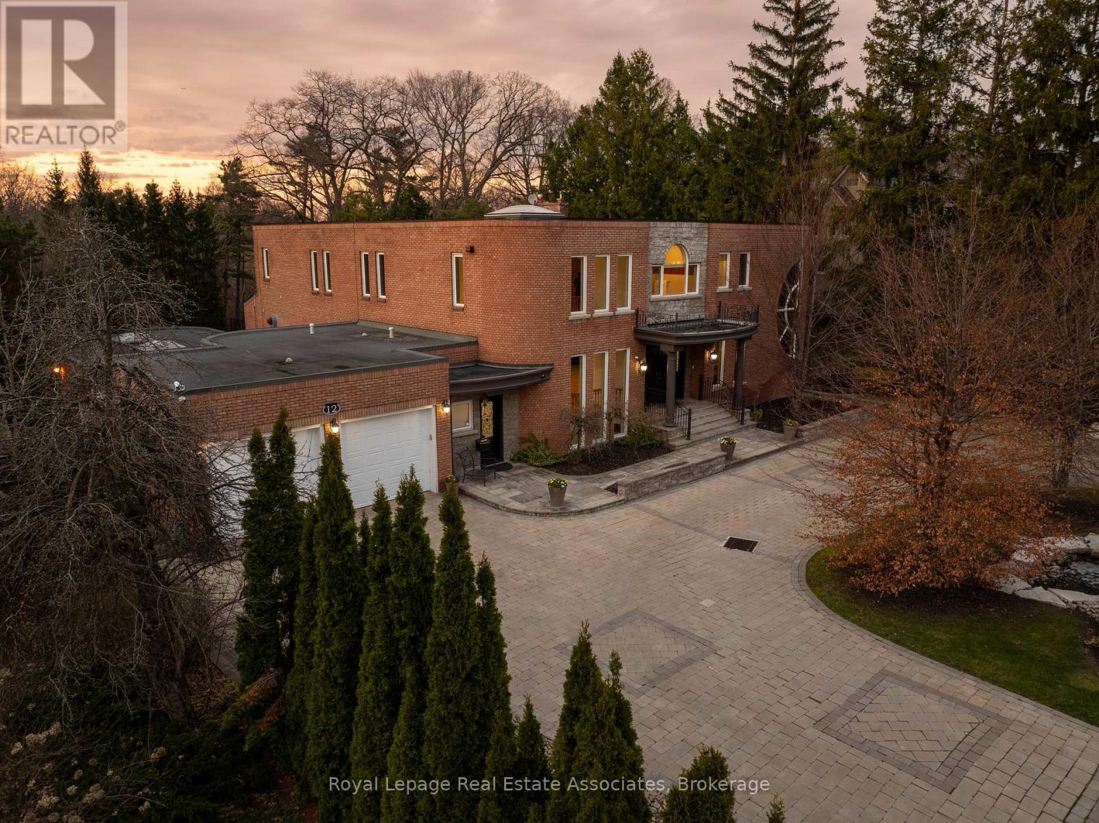 12 Westmount Park Road, Toronto, Ontario  M9P 1R5 - Photo 4 - W13078768