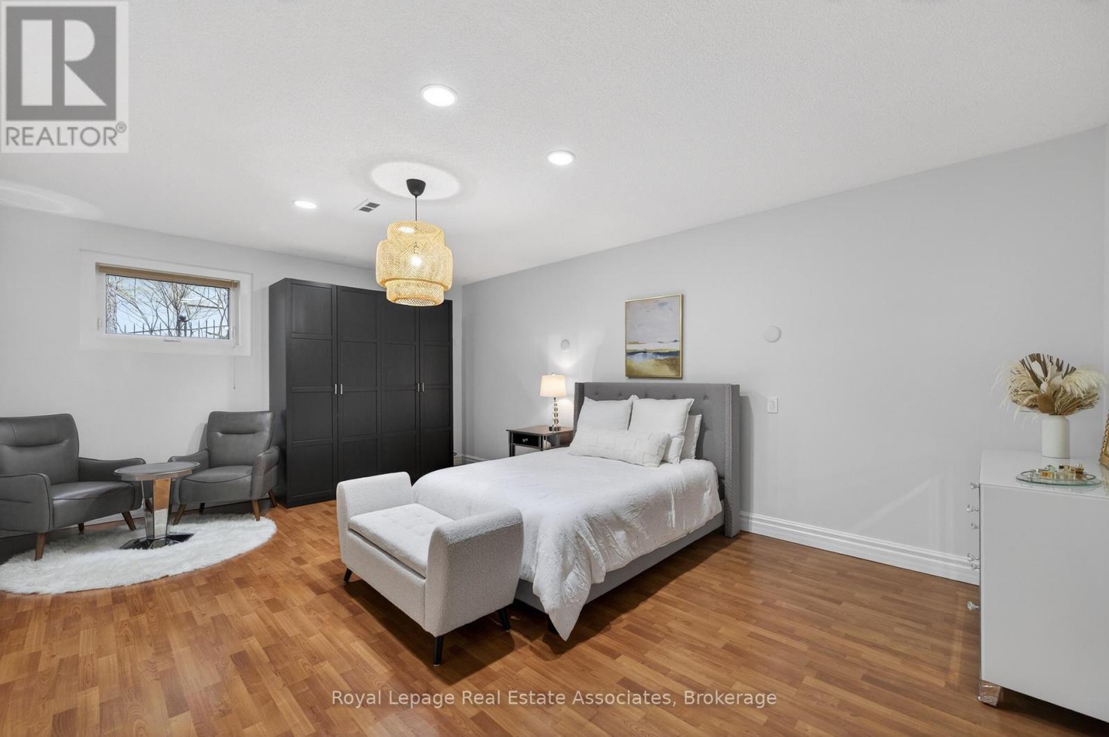 12 Westmount Park Road, Toronto, Ontario  M9P 1R5 - Photo 41 - W13078768