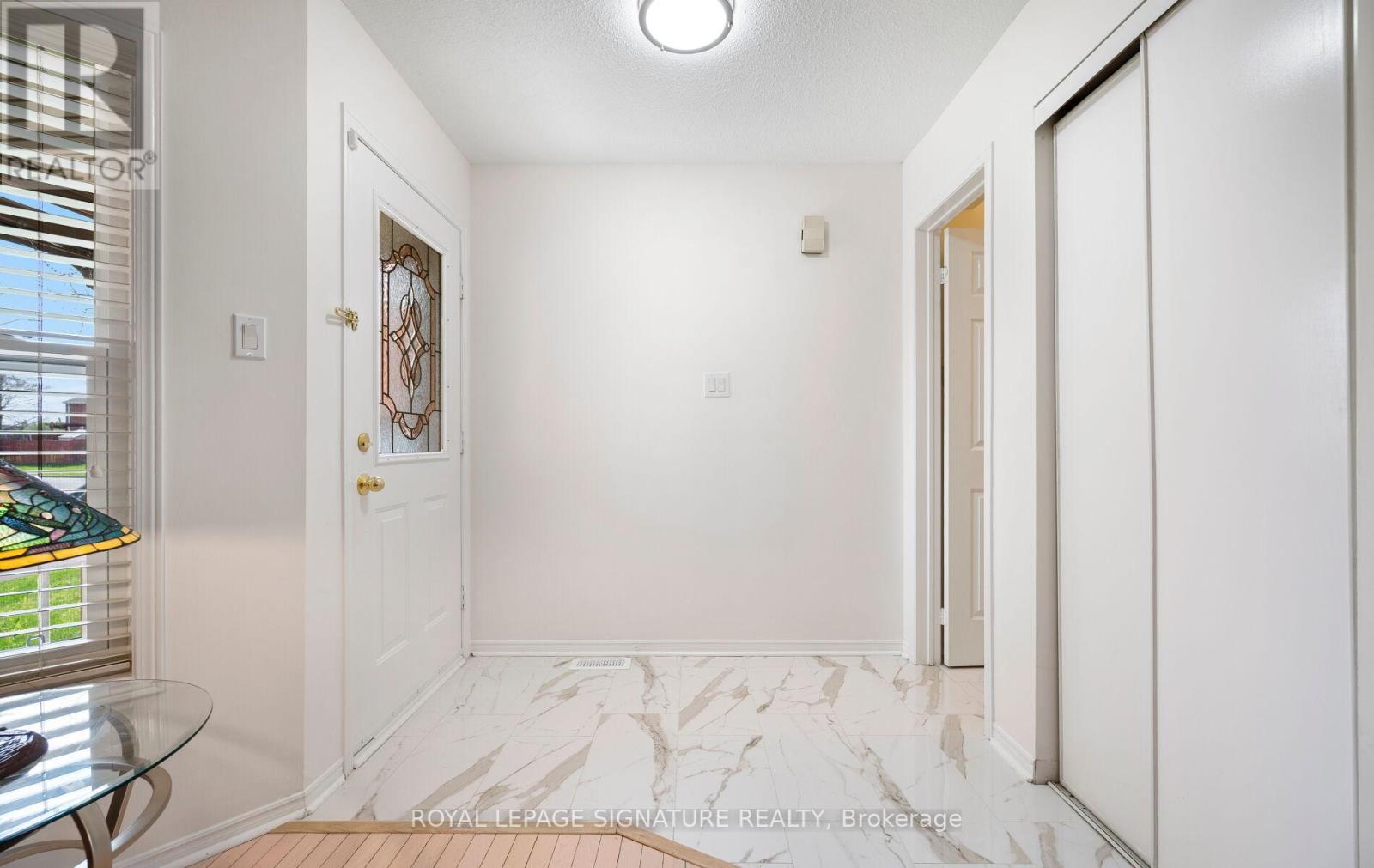 7 Kitto Court, Brampton, Ontario  L6Y 5A9 - Photo 11 - W13078842