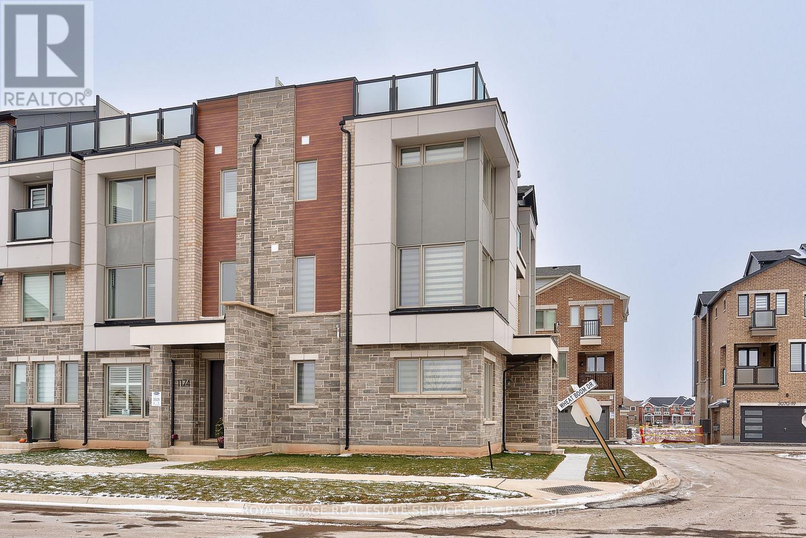 1172 Wheat Boom Drive, Oakville, Ontario  L6H 7W4 - Photo 2 - W13078950