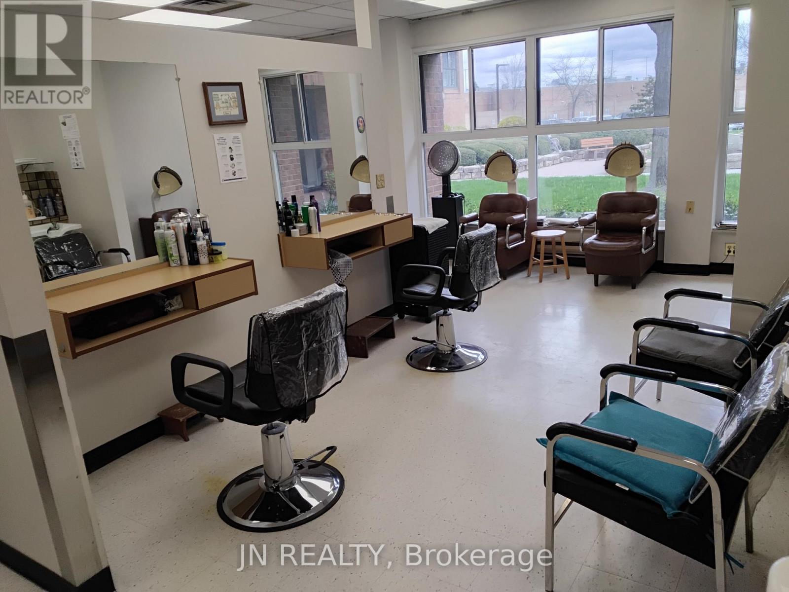 Main Floor - 7900 Mclaughlin Road, Brampton, Ontario  L6Y 5A7 - Photo 2 - W13078958
