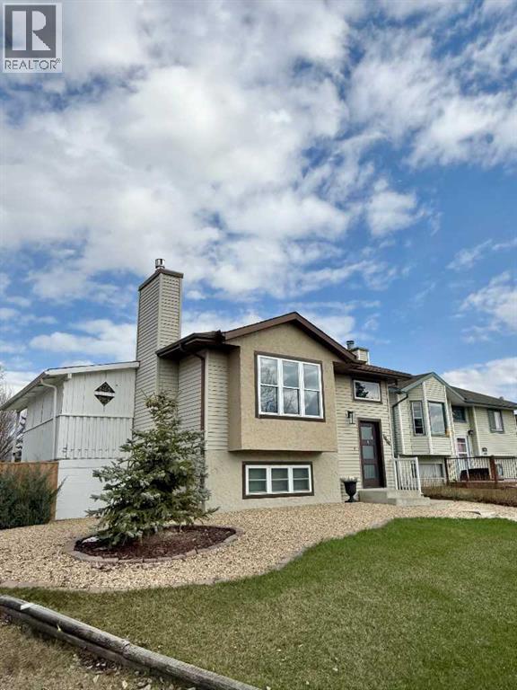 1004, 13 Street  Se, High River, Alberta  T1V 1L4 - Photo 2 - A2305026