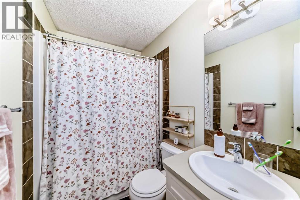 404 Redstone Grove Ne, Calgary, Alberta  T3N 0J3 - Photo 13 - A2307060