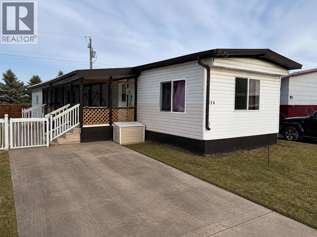 224 Polar Avenue NE, High River, Alberta