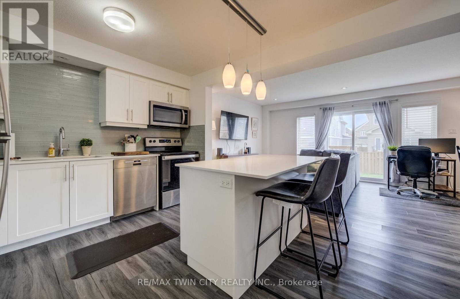 36 Bawcutt Crescent, Brant, Ontario  N3L 0G6 - Photo 6 - X13078786