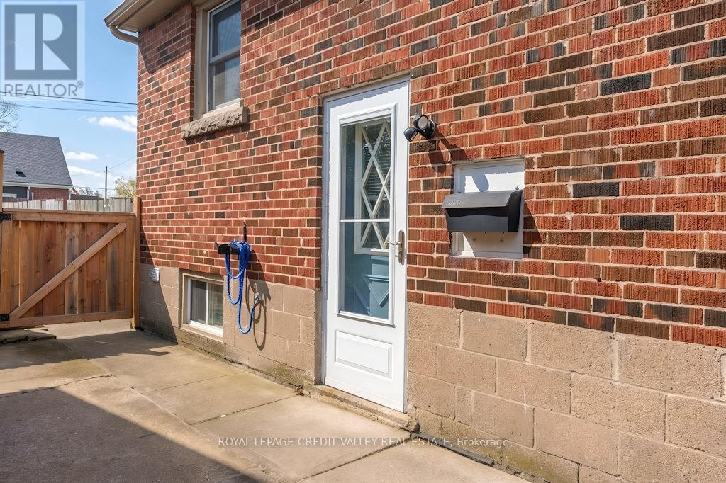 117 Glencarry Avenue, Hamilton, Ontario  L8K 3R5 - Photo 5 - X13078876
