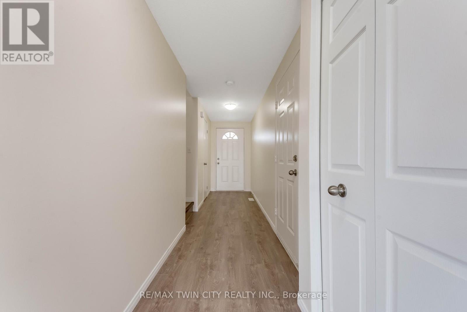 85 Activa Avenue, Kitchener, Ontario  N2E 3R4 - Photo 3 - X13078906