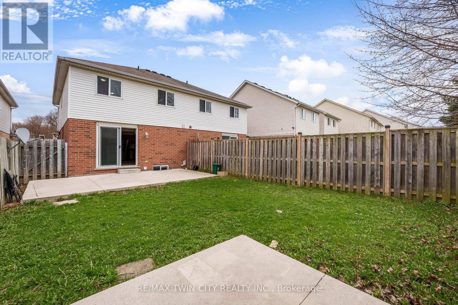 85 Activa Avenue, Kitchener, Ontario  N2E 3R4 - Photo 33 - X13078906