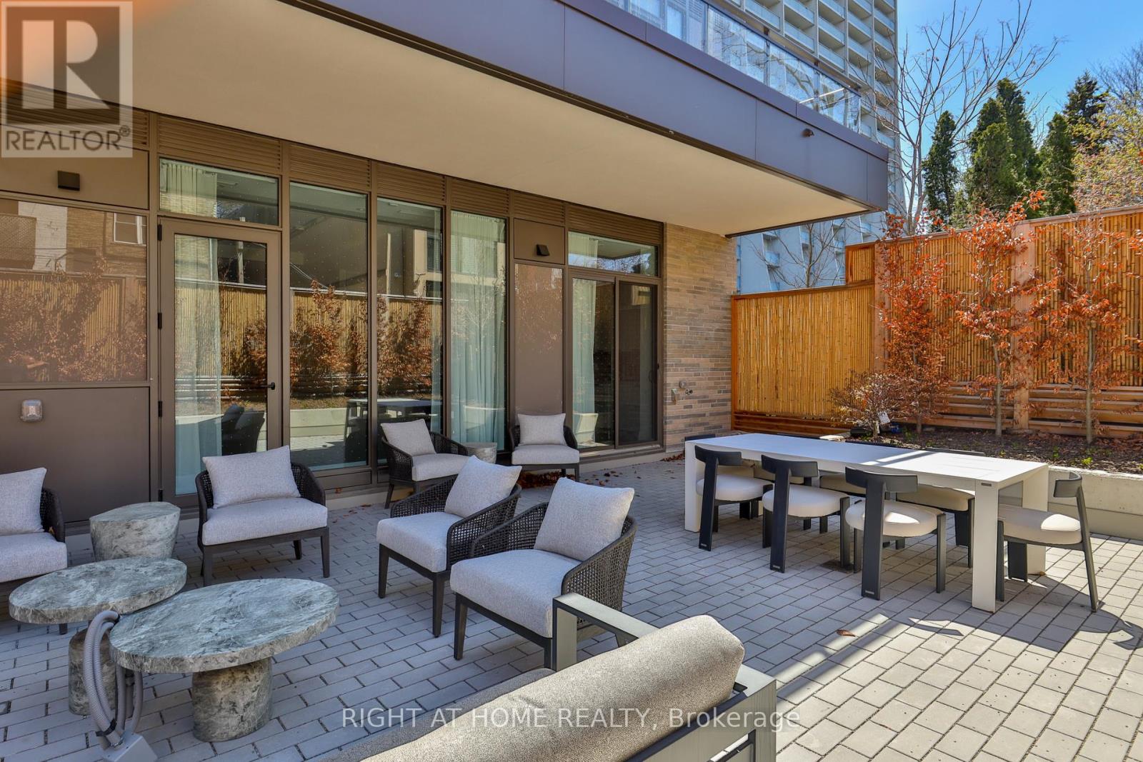Garden Home 1 - 10 Prince Arthur Avenue, Toronto, Ontario  M5R 1A9 - Photo 16 - C12708350