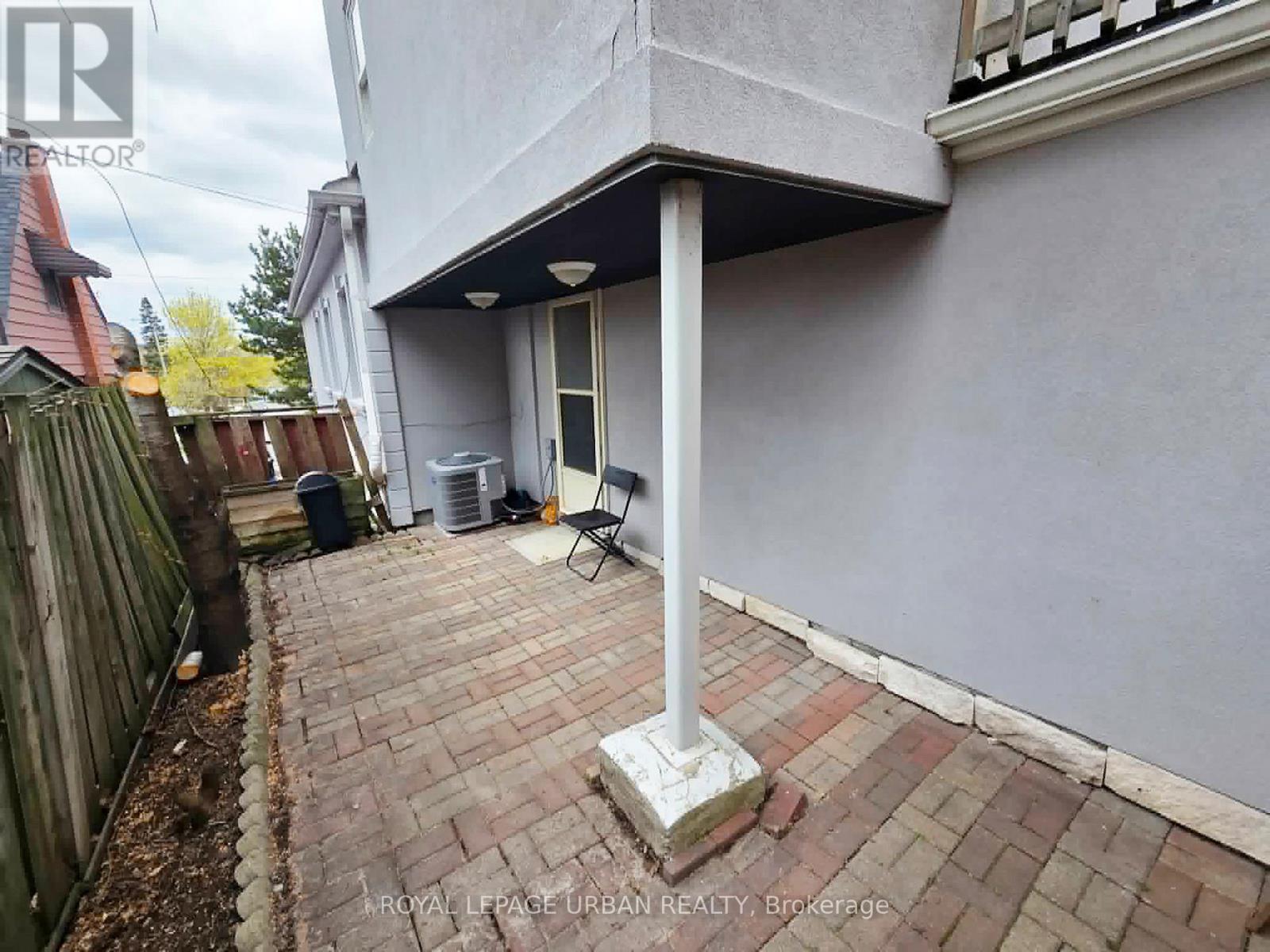 B - 89 Squires Avenue, Toronto, Ontario  M4B 2R8 - Photo 10 - E13071888