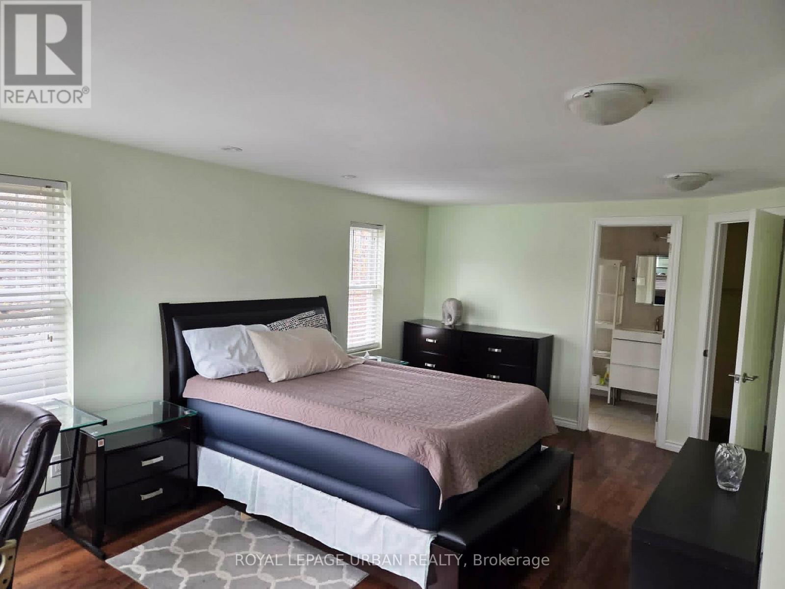 B - 89 Squires Avenue, Toronto, Ontario  M4B 2R8 - Photo 6 - E13071888