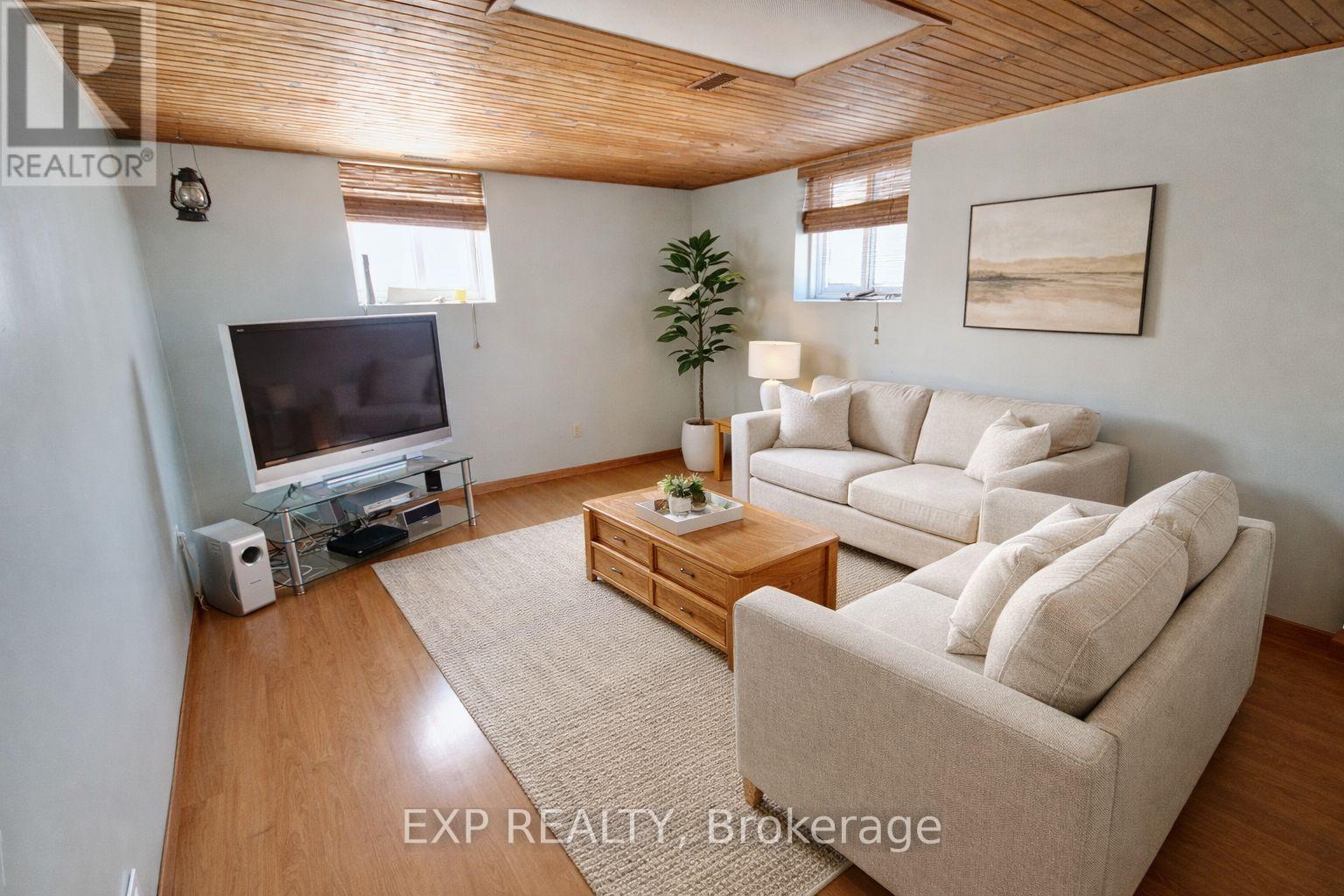 1059 Flynn Avenue, Ottawa, Ontario  K7S 3G7 - Photo 11 - X12841072