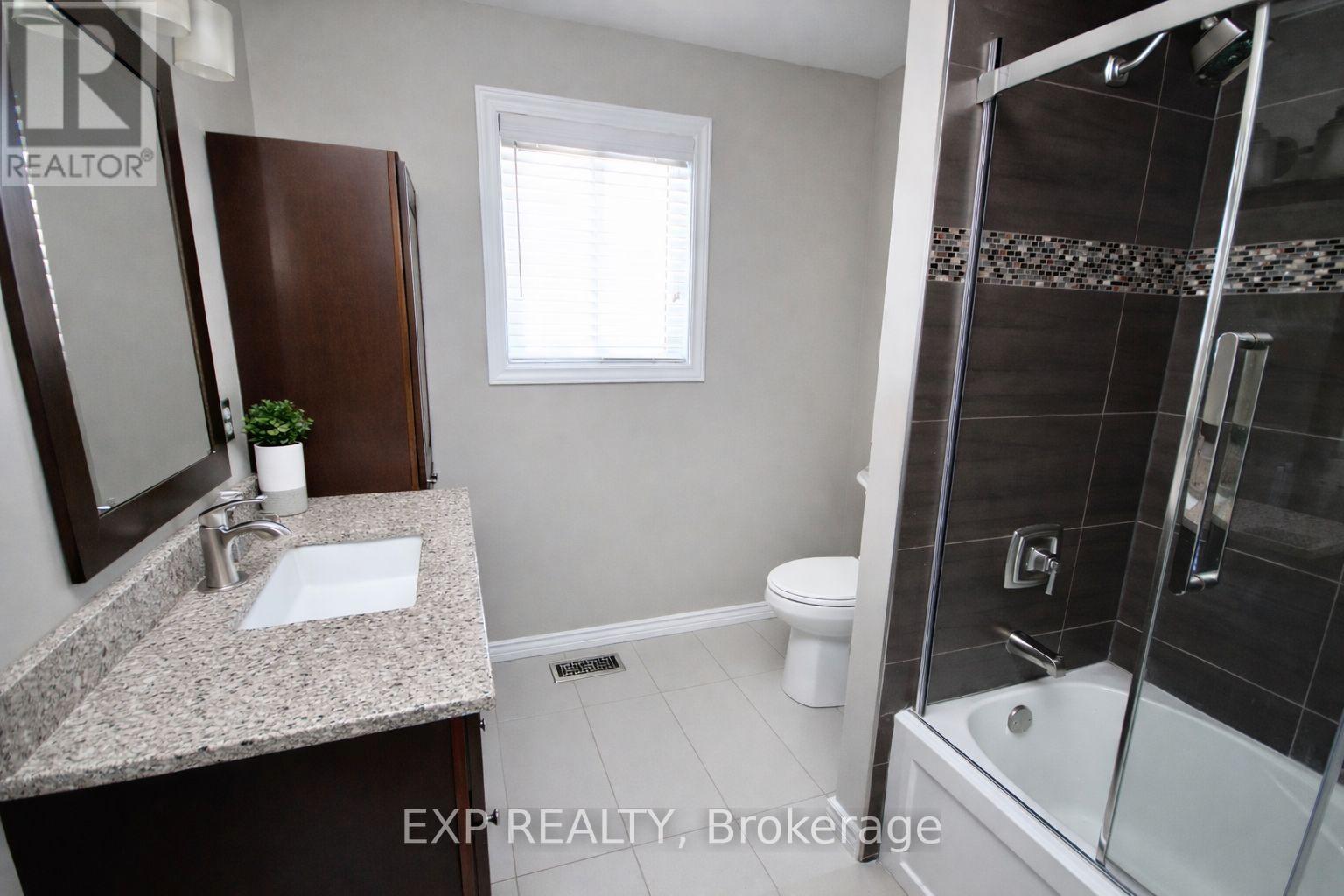 1059 Flynn Avenue, Ottawa, Ontario  K7S 3G7 - Photo 4 - X12841072