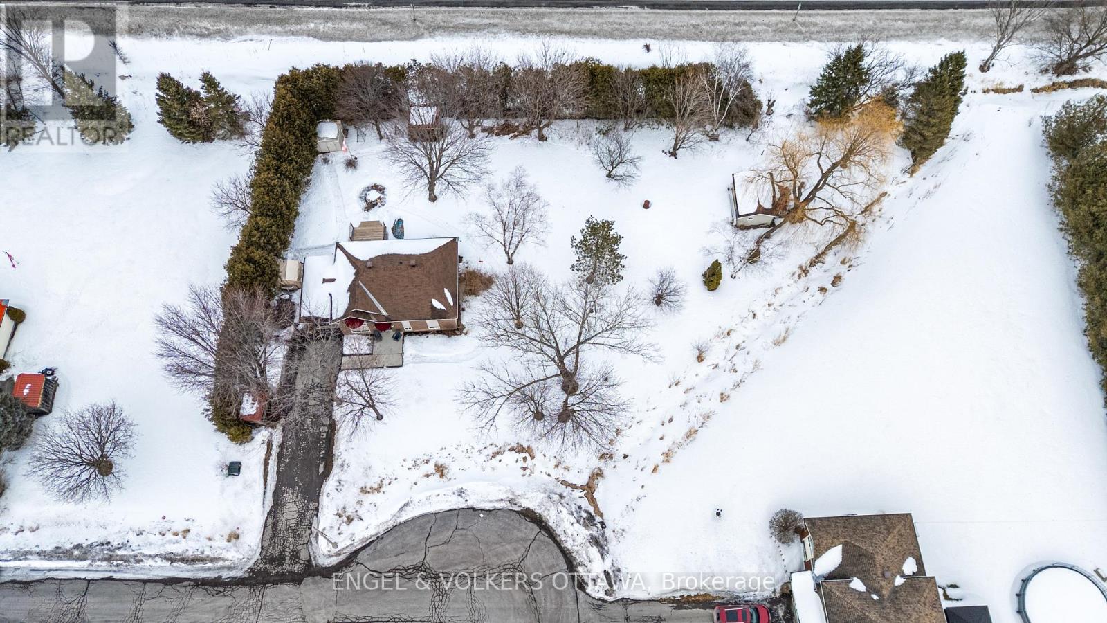 2437 Henri Menard Court, Clarence-Rockland, Ontario  K0A 2A0 - Photo 46 - X12961080