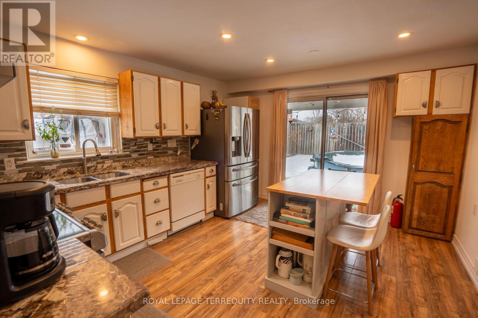 65 Dorset Drive, Brampton, Ontario  L6T 2Y6 - Photo 13 - W12986630