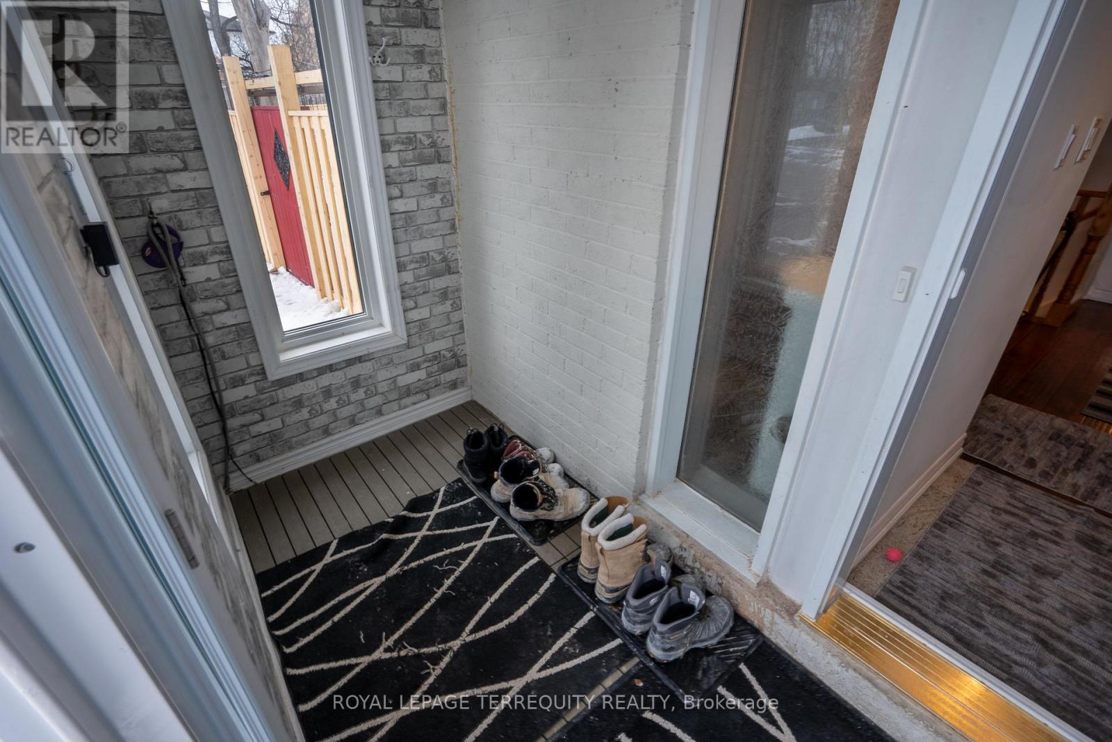 65 Dorset Drive, Brampton, Ontario  L6T 2Y6 - Photo 33 - W12986630
