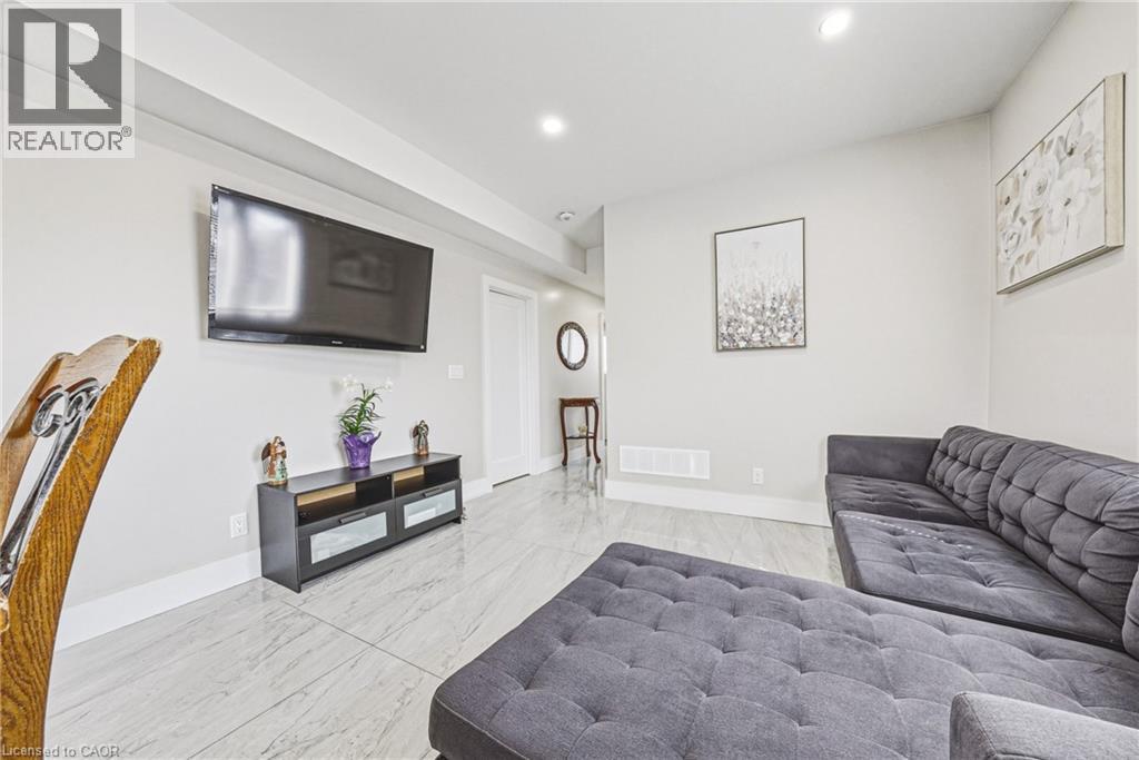 68 Vansitmart Avenue, Hamilton, Ontario  L8H 3A5 - Photo 9 - 40826810