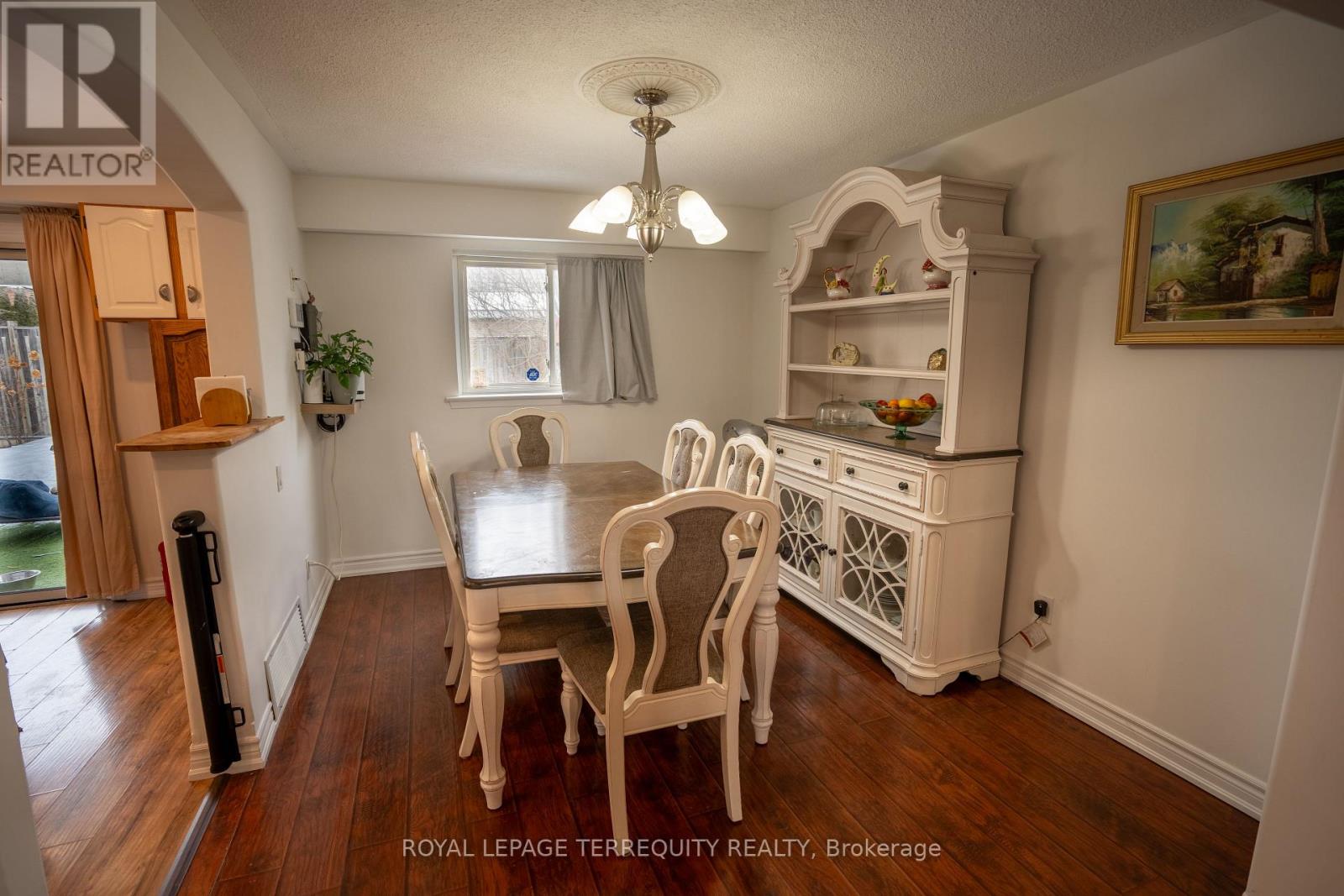 65 Dorset Drive, Brampton, Ontario  L6T 2Y6 - Photo 12 - W12986630