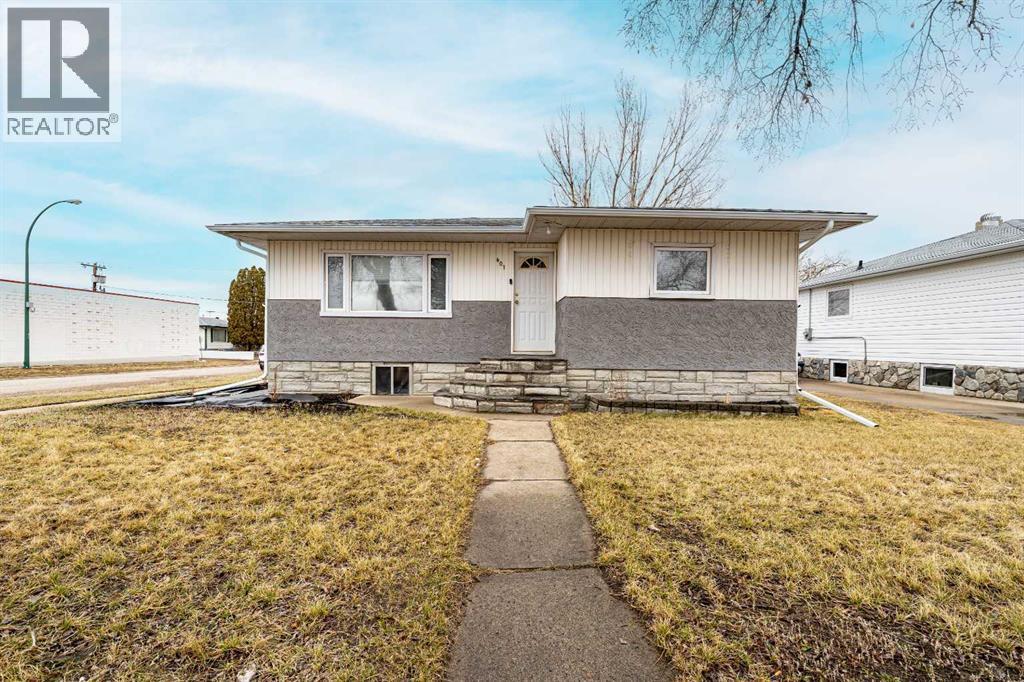 401 Broadway Avenue E, Redcliff, Alberta