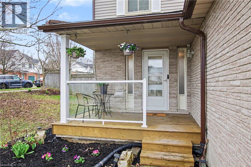 7 Wycliffe Place, Kitchener, Ontario  N2M 5J6 - Photo 6 - 40823838