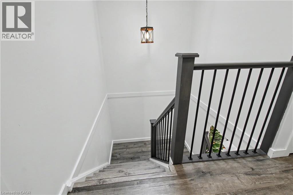 7 Wycliffe Place, Kitchener, Ontario  N2M 5J6 - Photo 21 - 40823838