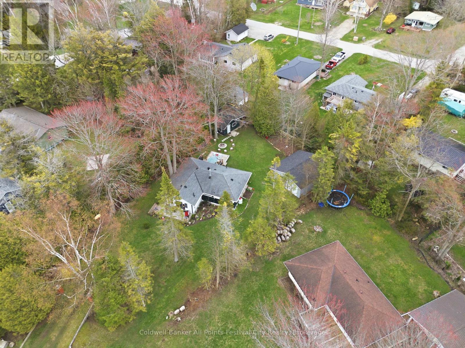 702 Yosacha Place, Huron-Kinloss, Ontario  N2Z 2X3 - Photo 33 - X13078156