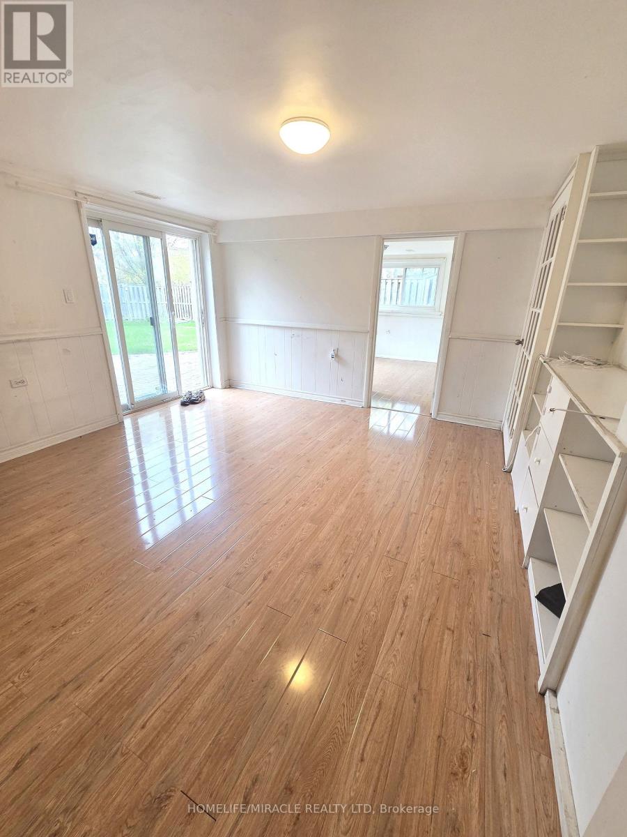 36 ROUNDWOOD COURT, Toronto, Ontario