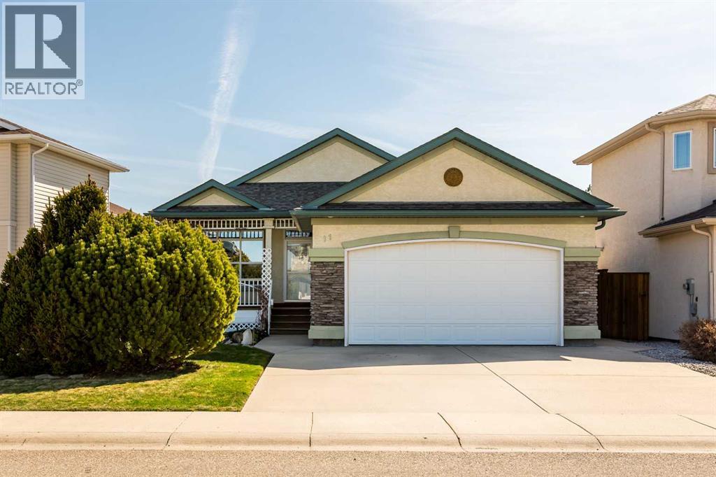 11 Salish Bay W, Lethbridge, Alberta  T1K 7T8 - Photo 1 - A2307626