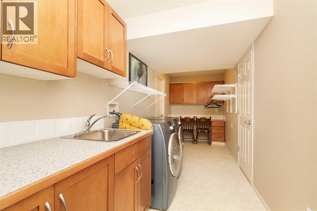 11 Salish Bay W, Lethbridge, Alberta  T1K 7T8 - Photo 28 - A2307626