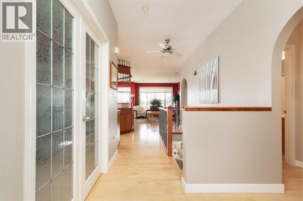 11 Salish Bay W, Lethbridge, Alberta  T1K 7T8 - Photo 3 - A2307626