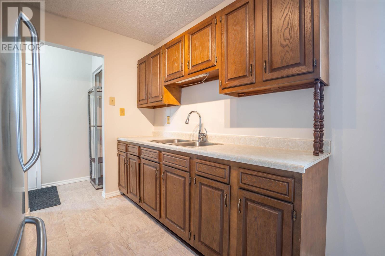 109 Pozzebon Cres, Sault Ste. Marie, Ontario  P6C 6B4 - Photo 8 - SM260850