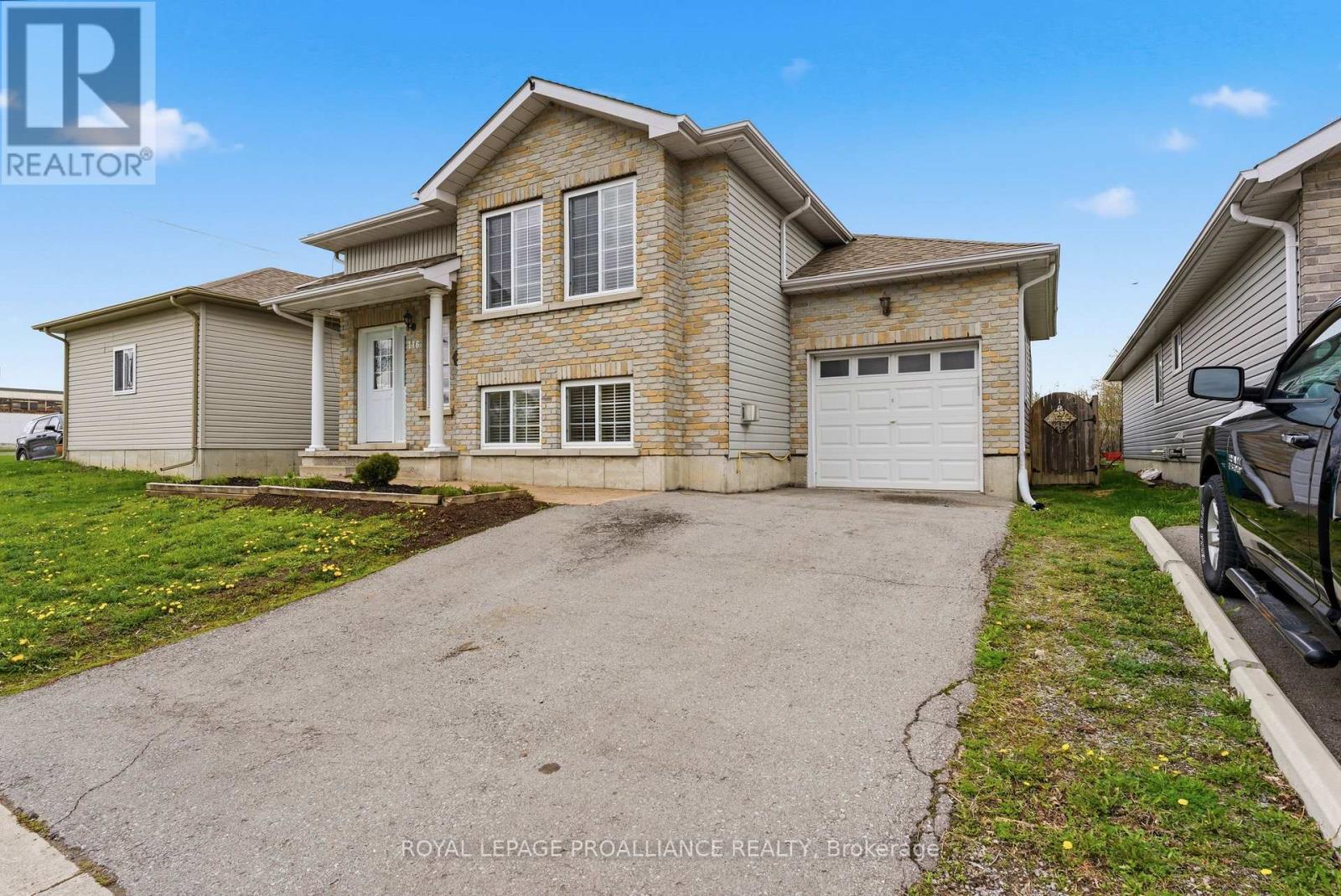 116 Pine Street, Belleville, Ontario  K8N 0A4 - Photo 2 - X13078980