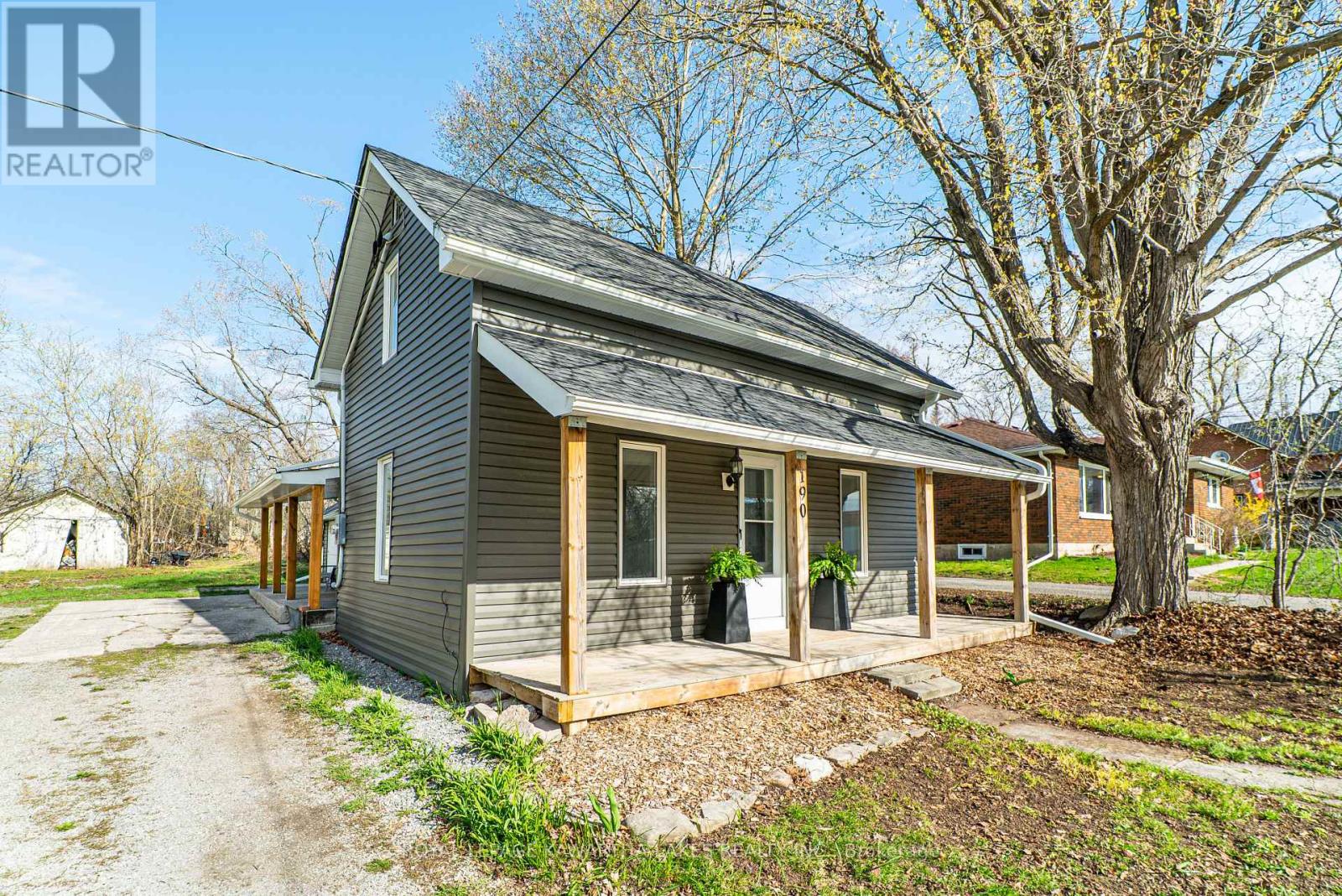190 MAIN STREET, Kawartha Lakes, Ontario