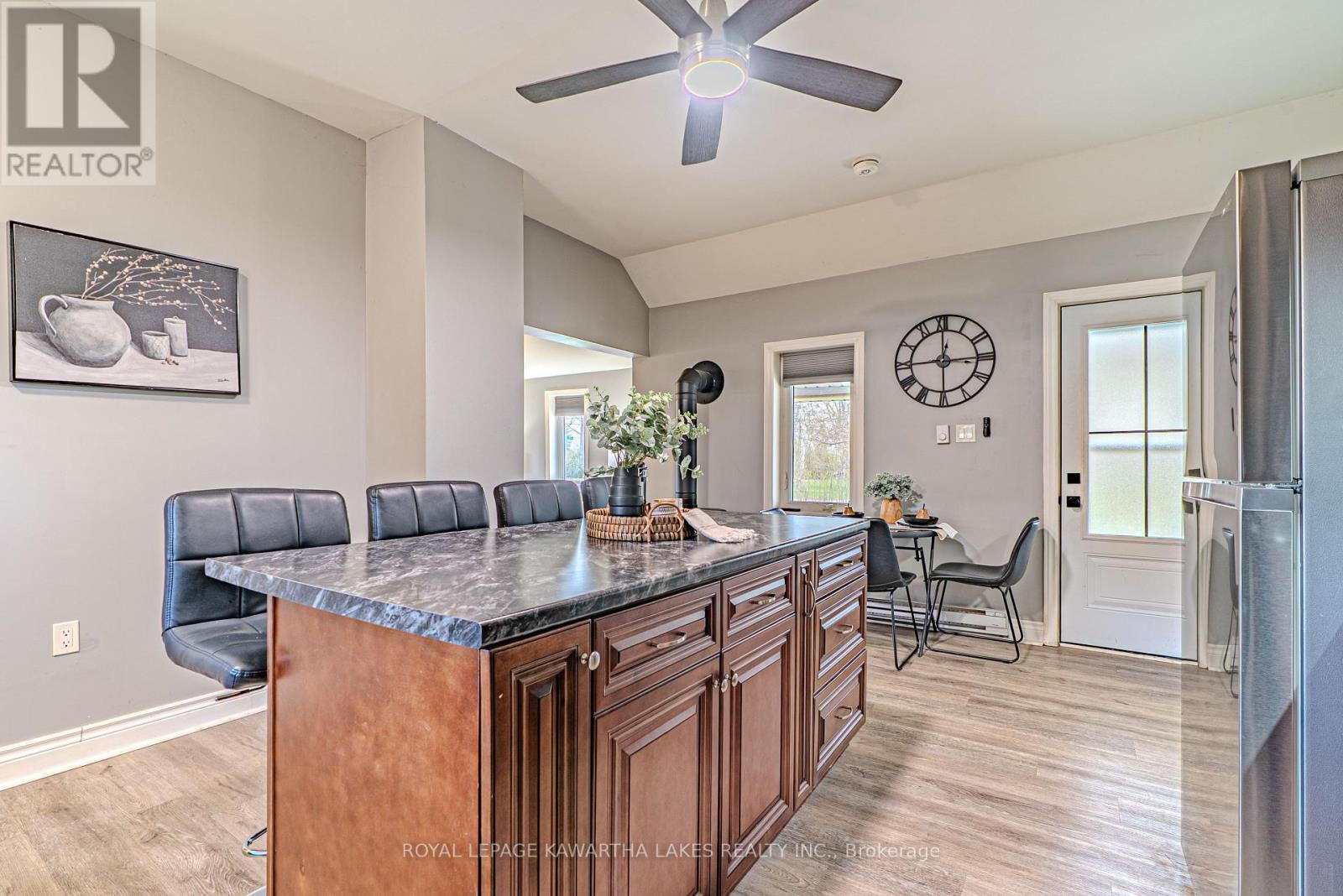 190 Main Street, Kawartha Lakes, Ontario  K0M 1A0 - Photo 12 - X13078988