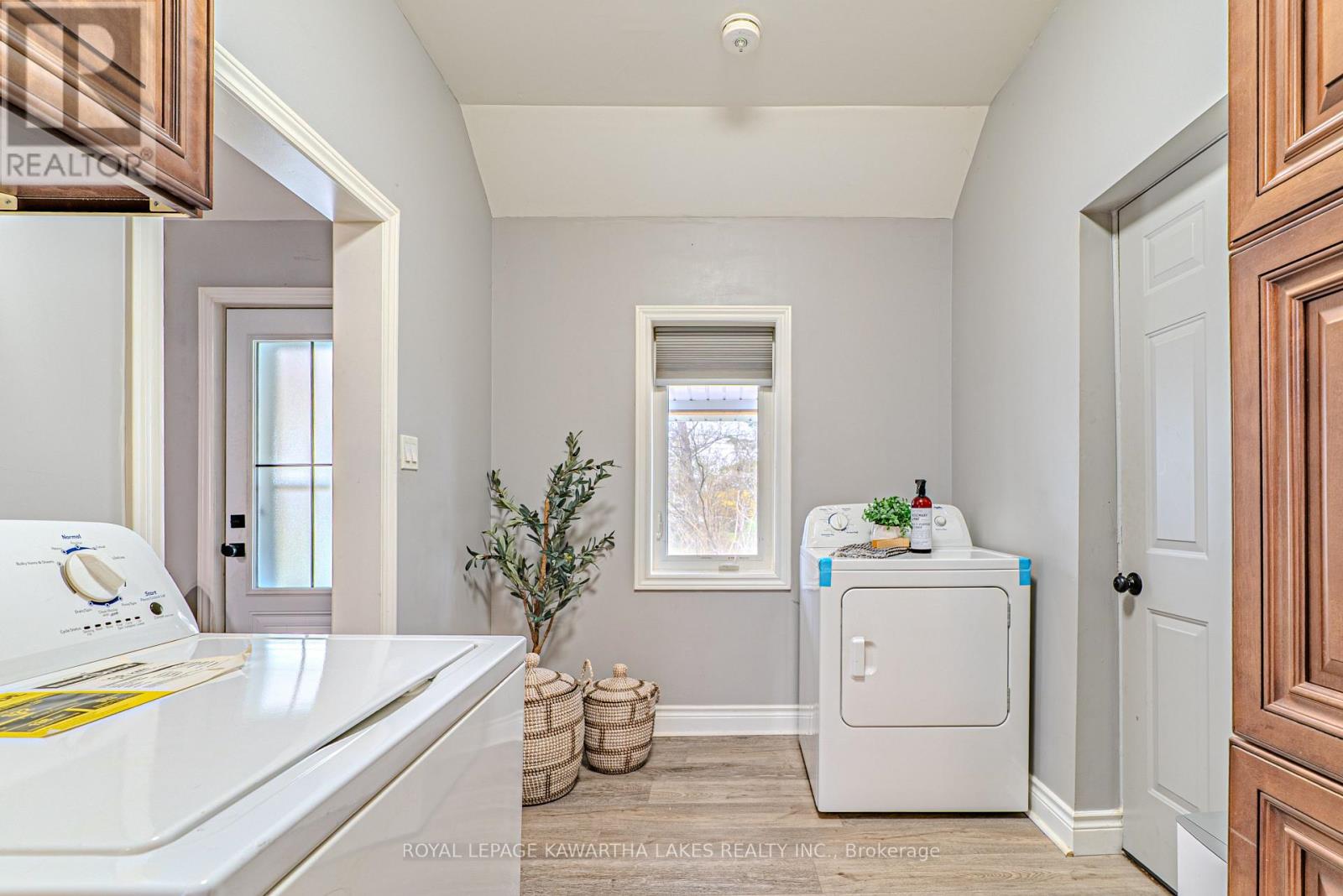 190 Main Street, Kawartha Lakes, Ontario  K0M 1A0 - Photo 14 - X13078988