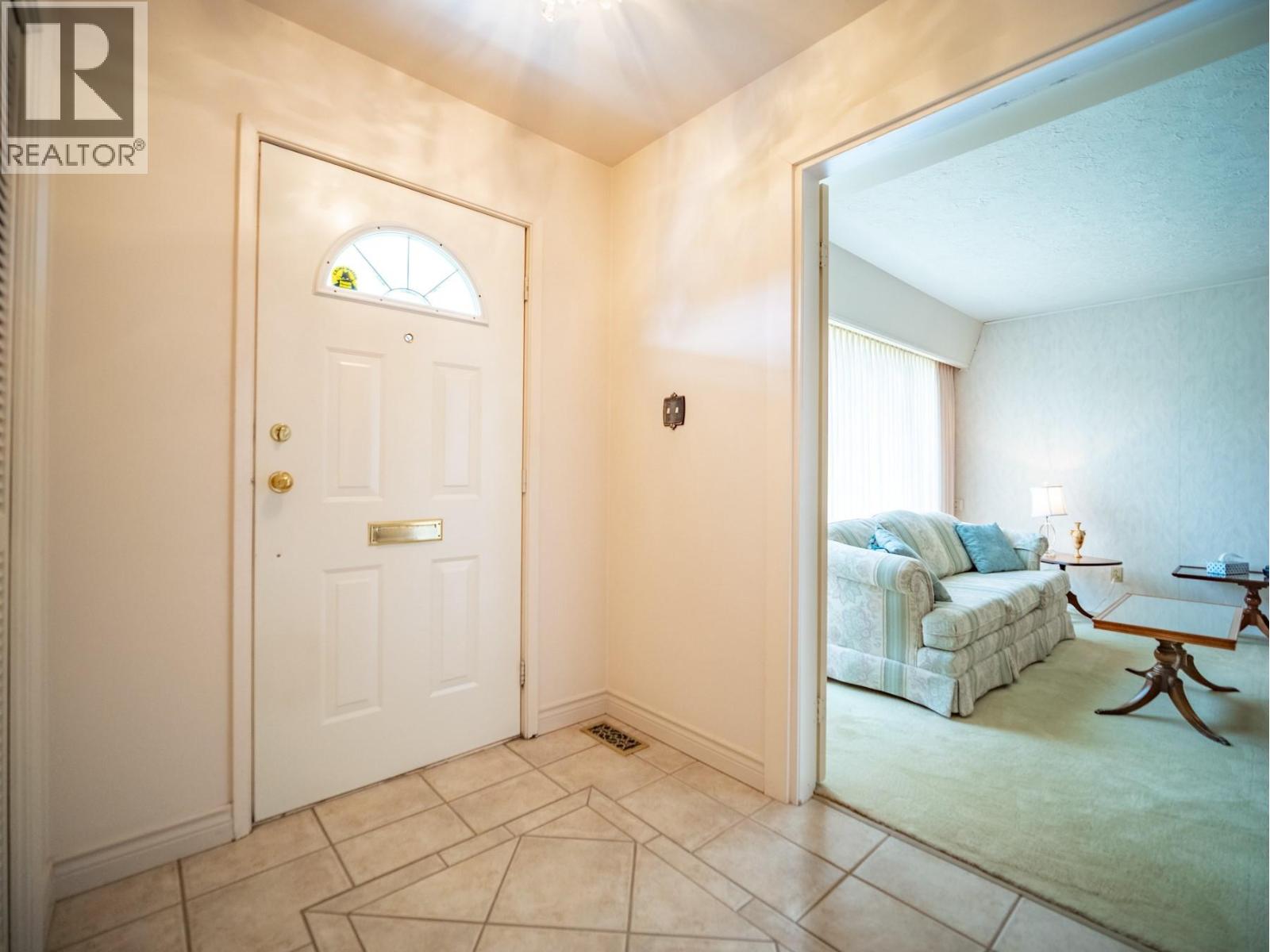 751 Ridgeview Terrace, Kamloops, British Columbia  V2B 4G8 - Photo 10 - 10385911