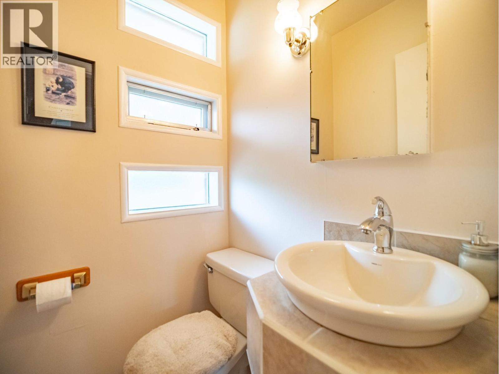 751 Ridgeview Terrace, Kamloops, British Columbia  V2B 4G8 - Photo 28 - 10385911