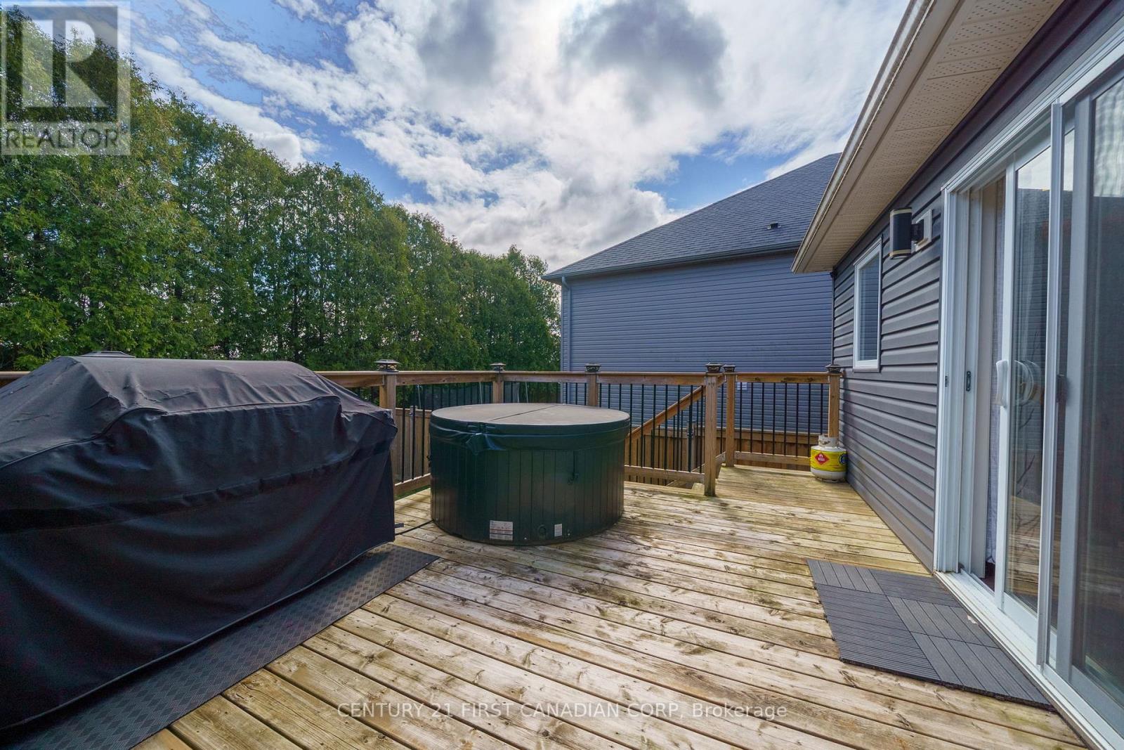62 Abbott Street, Strathroy-Caradoc, Ontario  N7G 0B7 - Photo 33 - X13079218