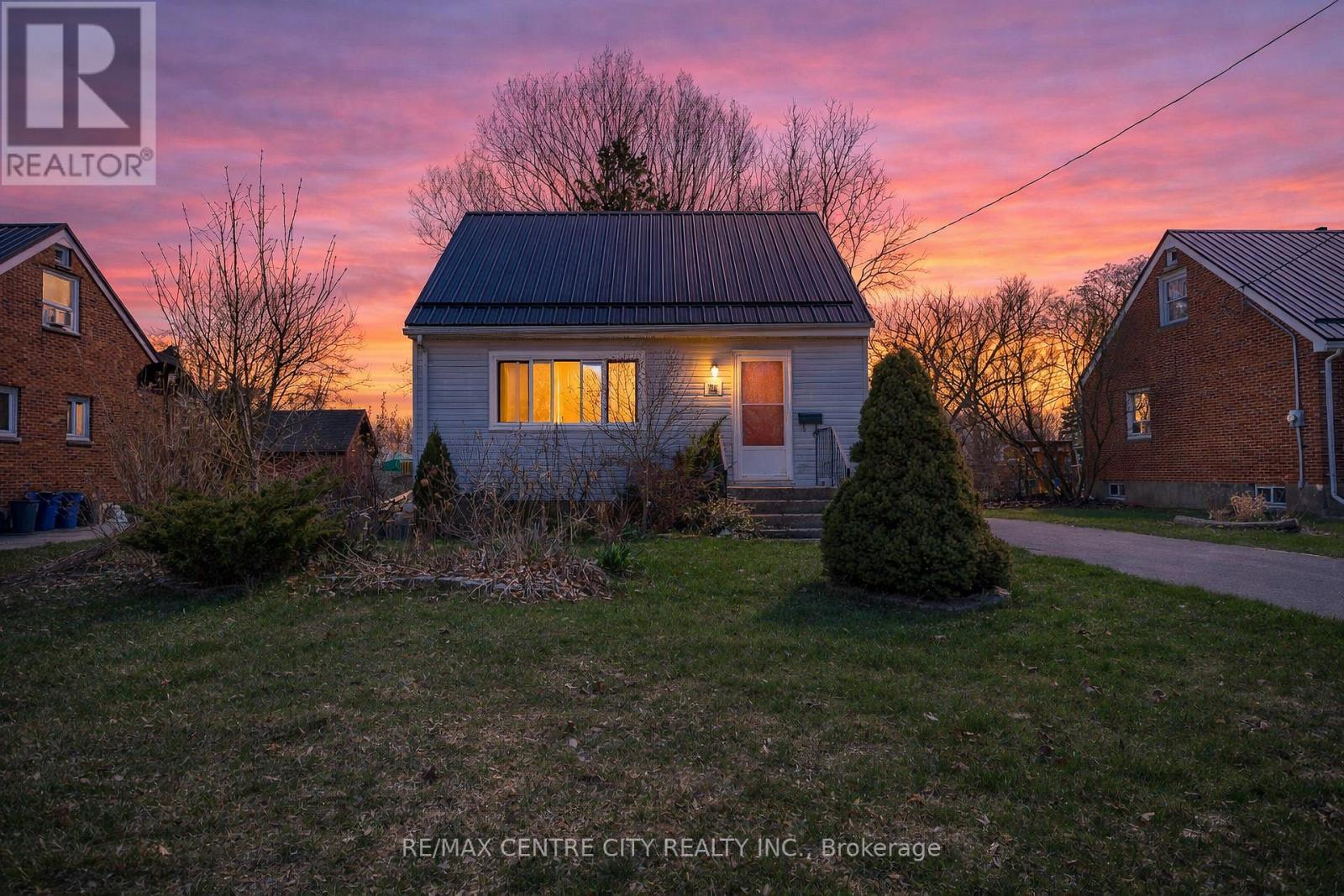 64 Dunkirk Drive, St. Thomas, Ontario  N5R 1S3 - Photo 2 - X13079310