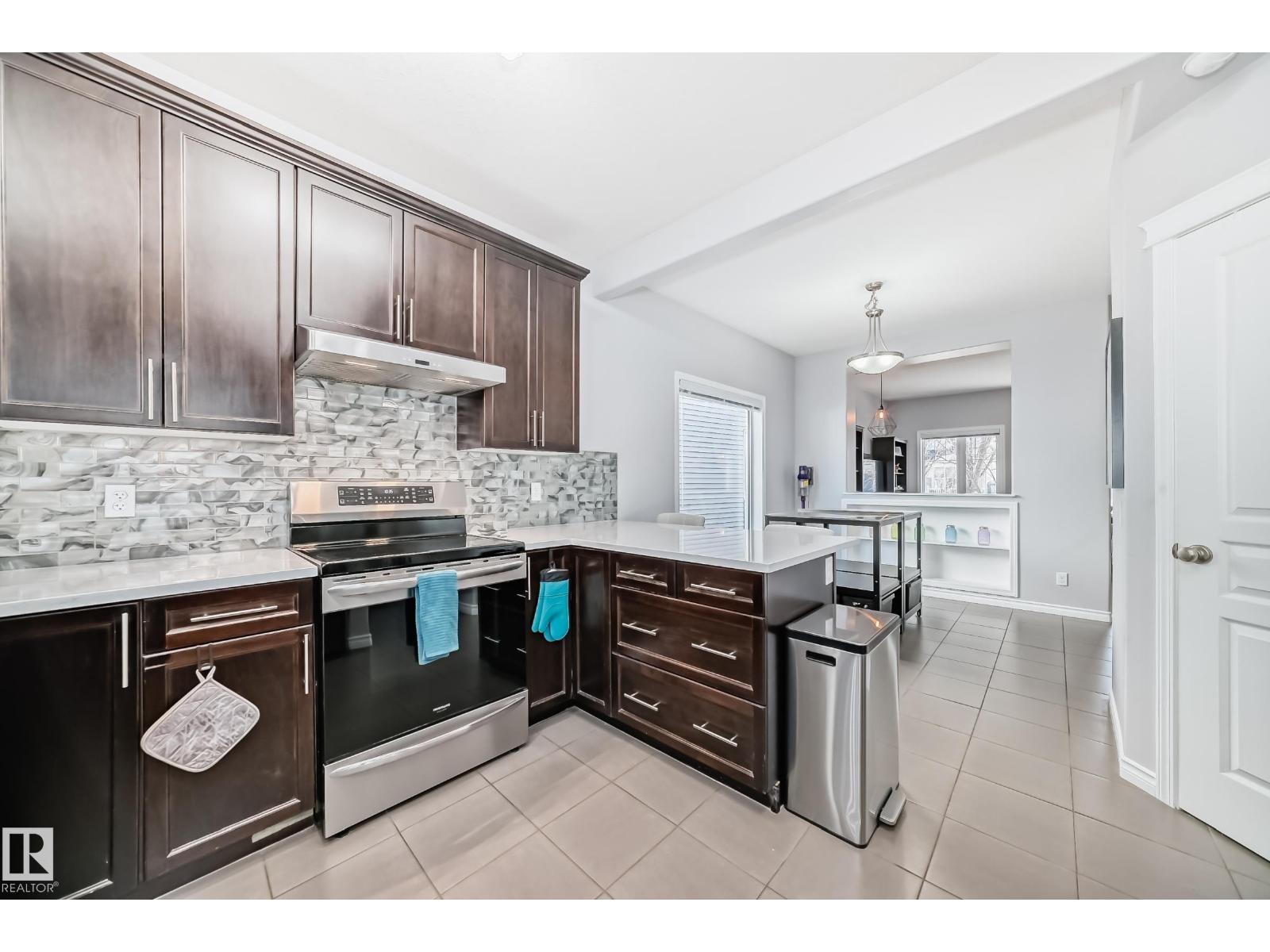 1128 74 St SW, Edmonton, Alberta  T6X 0N7 - Photo 11 - E4483487