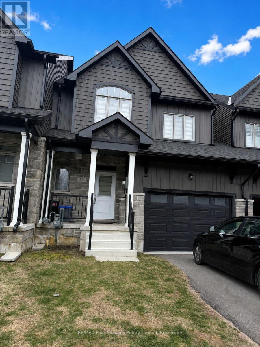 138 Rosie Street, Blue Mountains, Ontario  N0H 1J0 - Photo 1 - X13079062