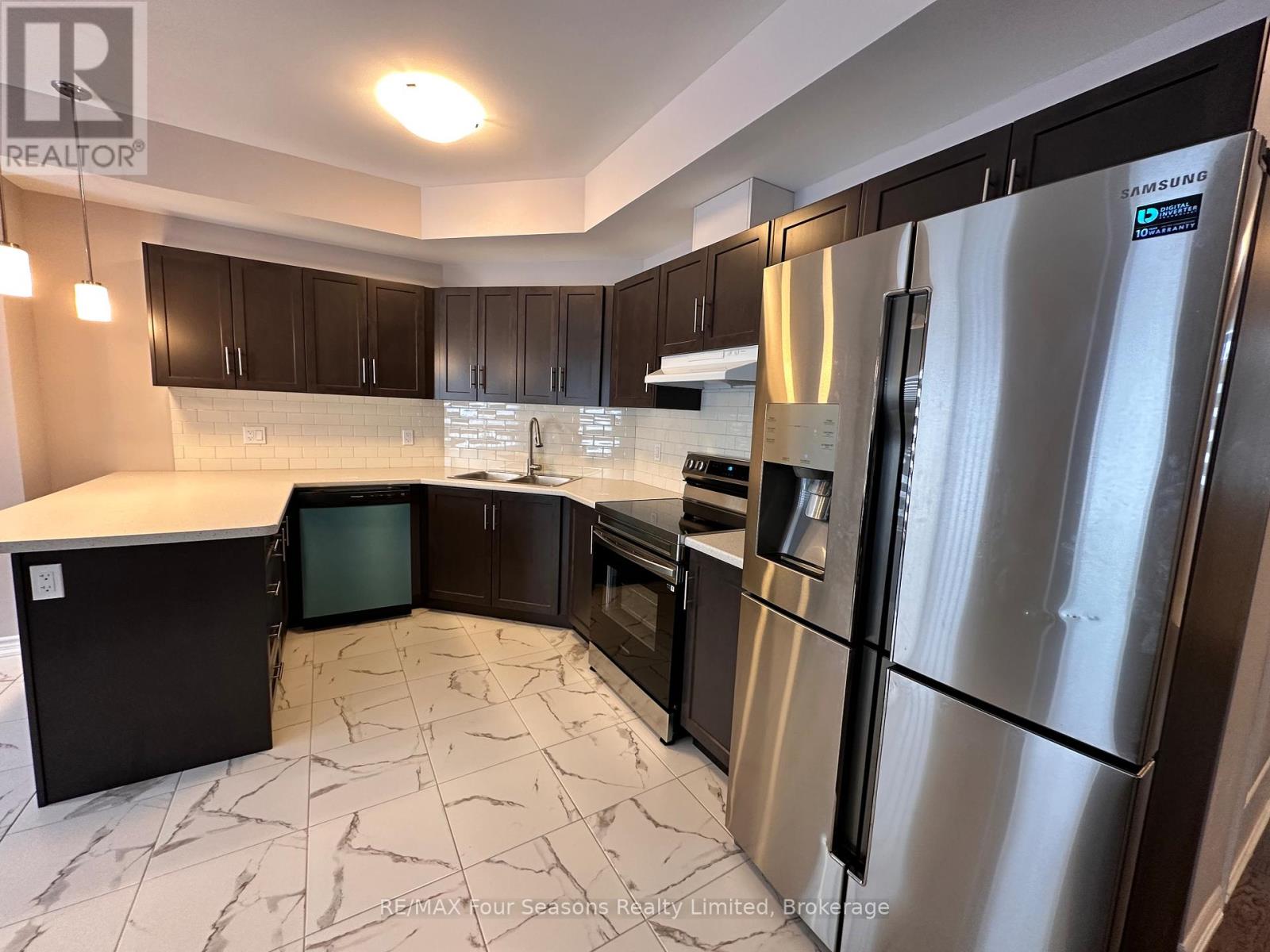 138 Rosie Street, Blue Mountains, Ontario  N0H 1J0 - Photo 13 - X13079062
