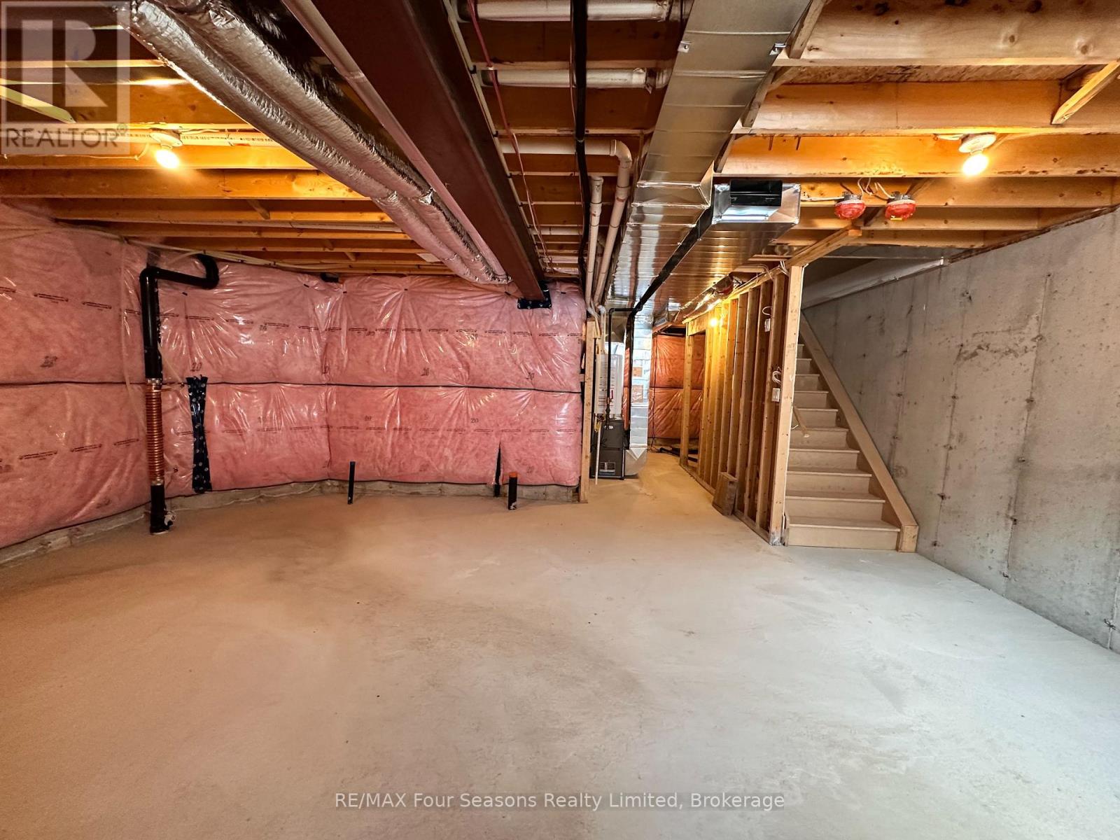 138 Rosie Street, Blue Mountains, Ontario  N0H 1J0 - Photo 25 - X13079062