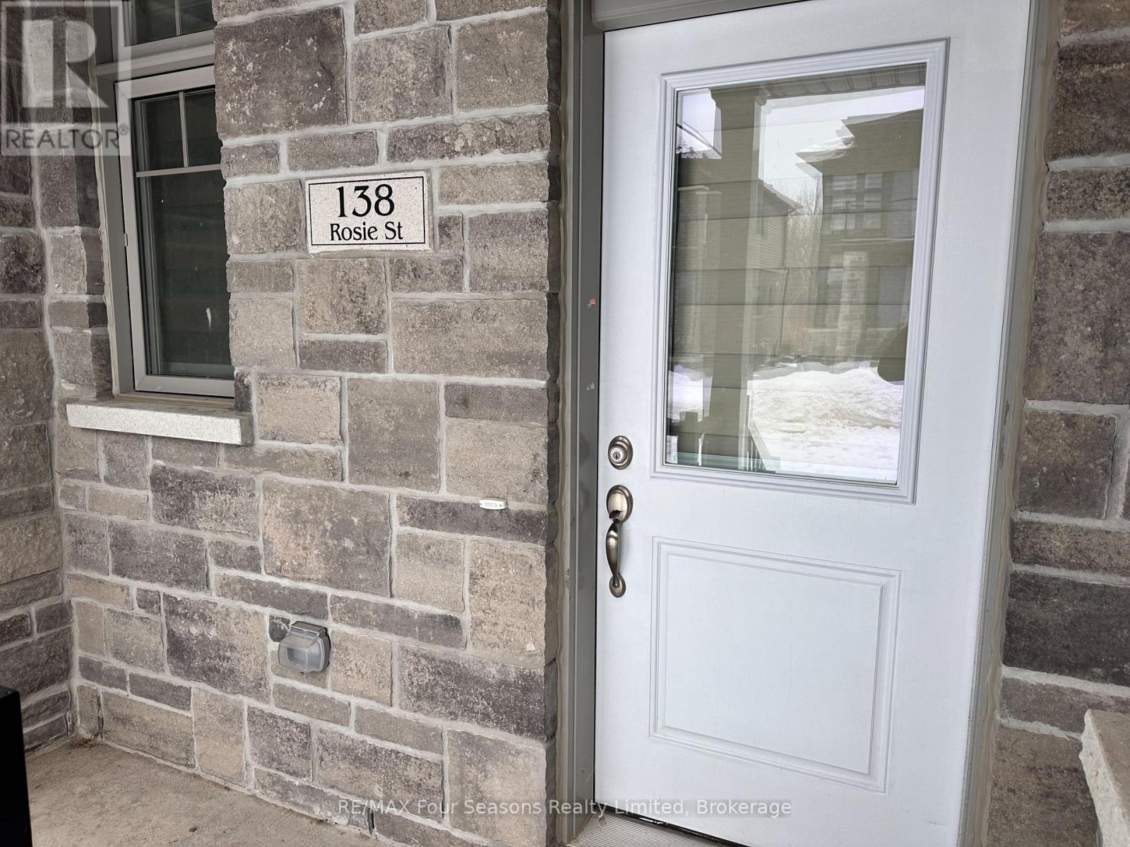 138 Rosie Street, Blue Mountains, Ontario  N0H 1J0 - Photo 3 - X13079062