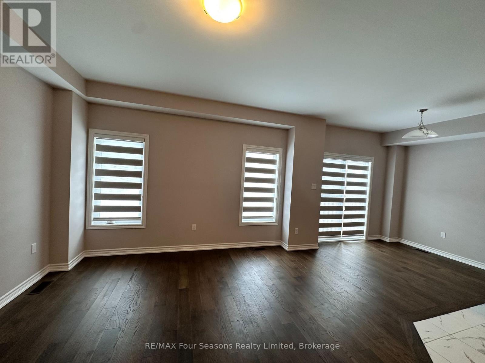 138 Rosie Street, Blue Mountains, Ontario  N0H 1J0 - Photo 8 - X13079062