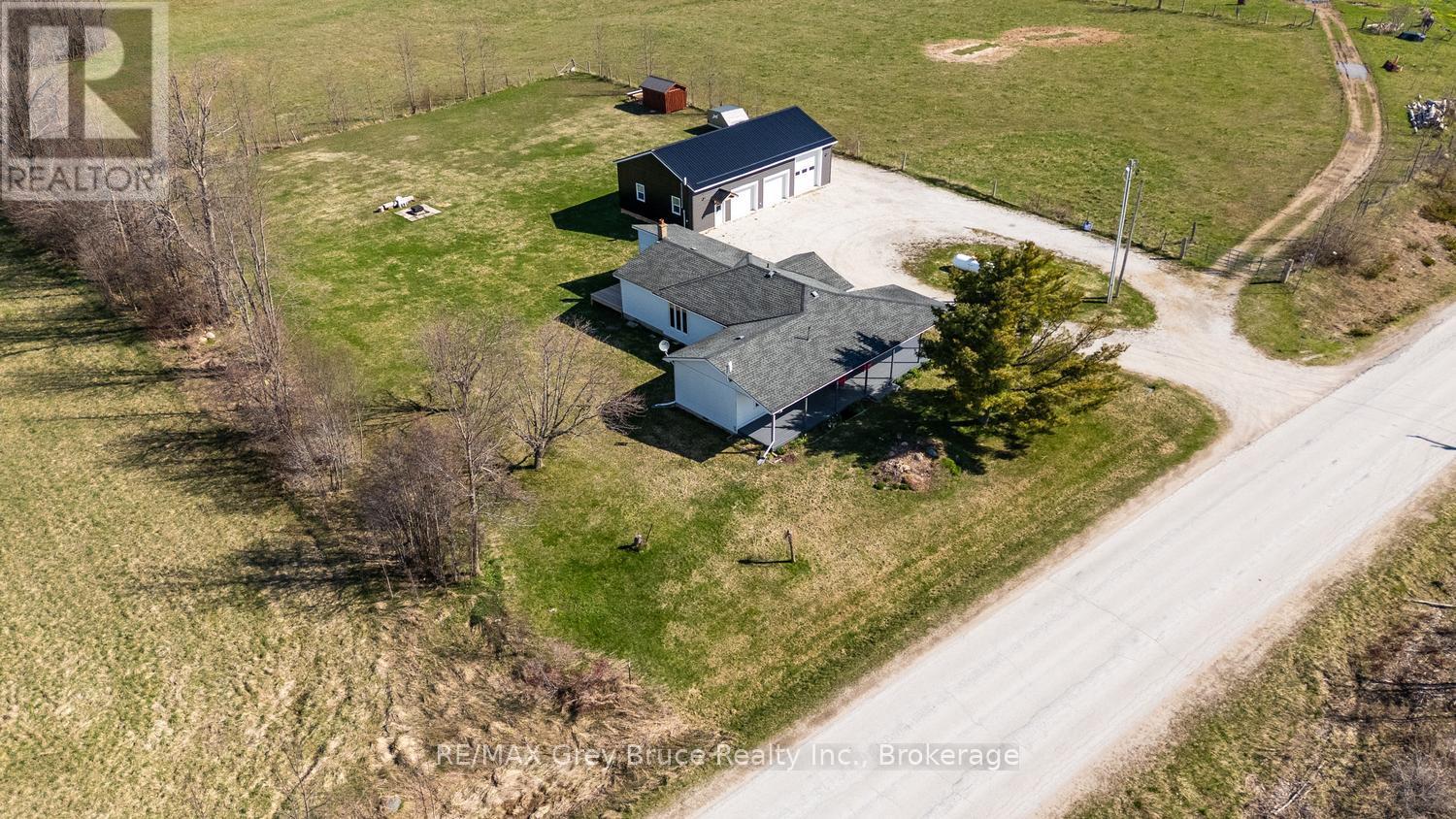 158 Red Bay Road, South Bruce Peninsula, Ontario  N0H 2T0 - Photo 2 - X13079140